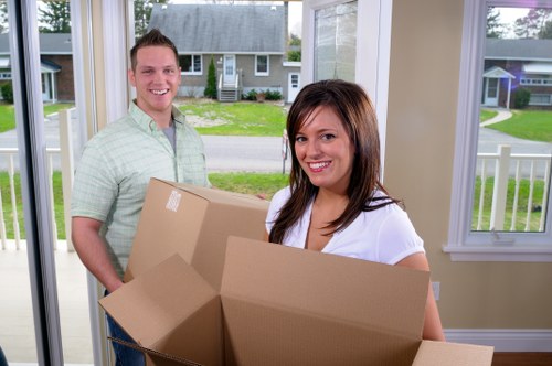 Removal van and moving team serving Monken Hadley homes