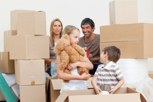 Local moving assistance for homes and businesses in Monkenhadley